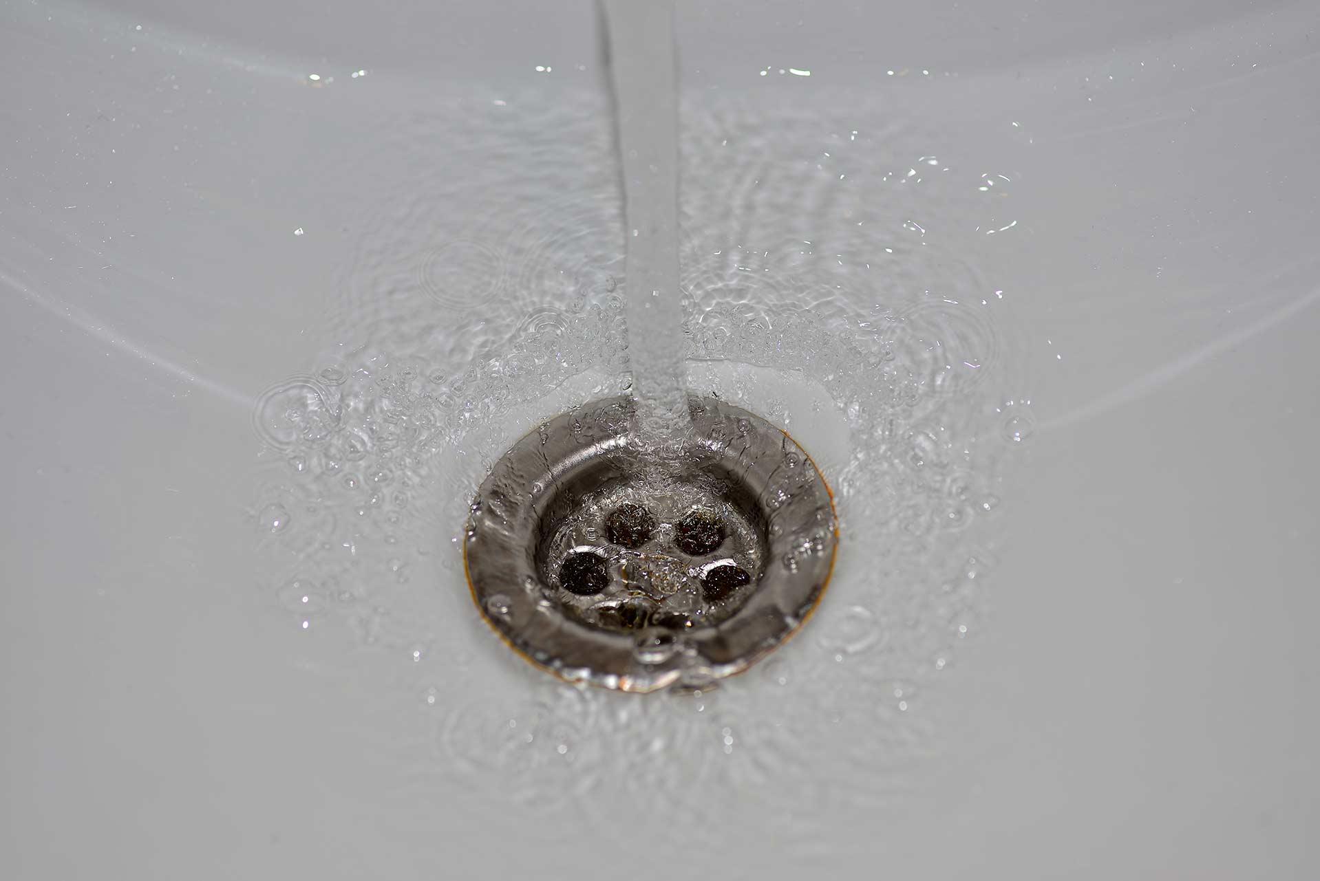 A2B Drains provides services to unblock blocked sinks and drains for properties in Bletchley.